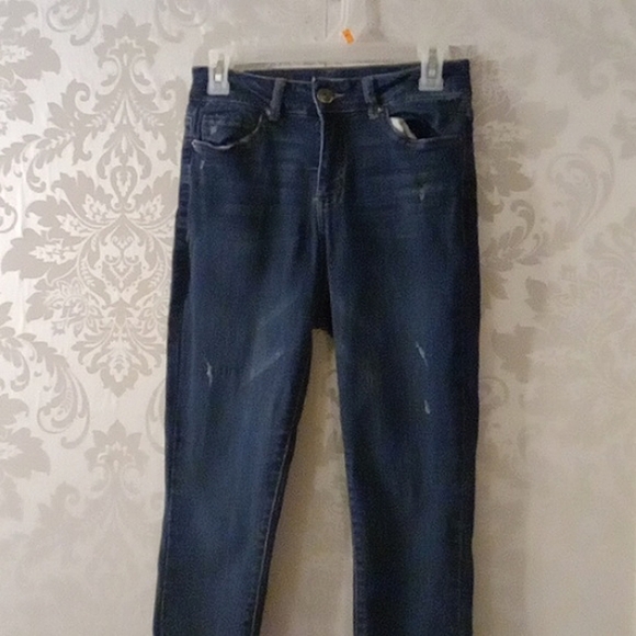 Time and Tru Skinny Jeans 6 - Picture 3 of 7